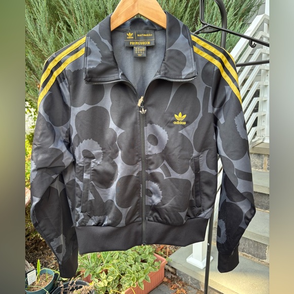 Marimekko Adidas Black and Yellow Primegreen Jacket-NEwwww ( removed tag) - Picture 5 of 6